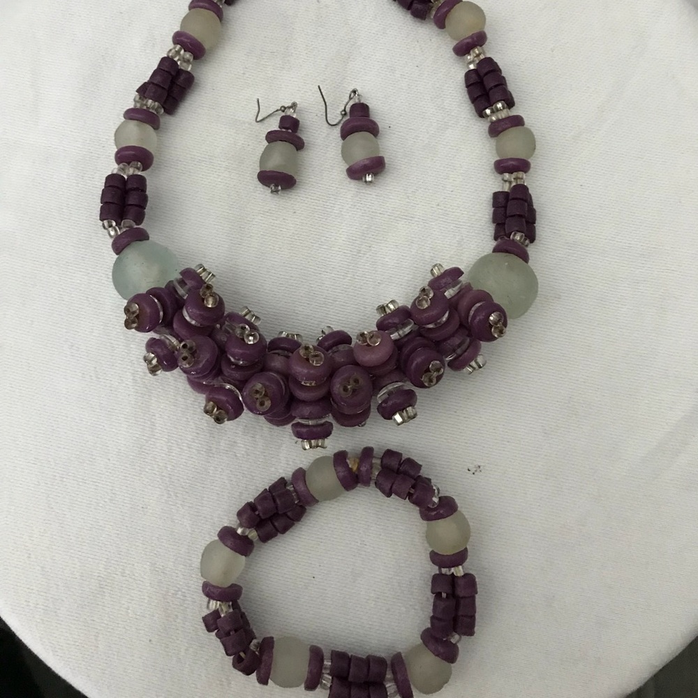 Hand crafted necklace  set made in Ghana